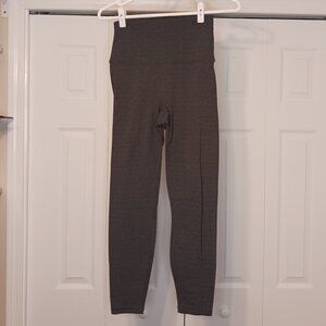 #391 3/$18 - Member's Mark Gray Leggings Size Medium